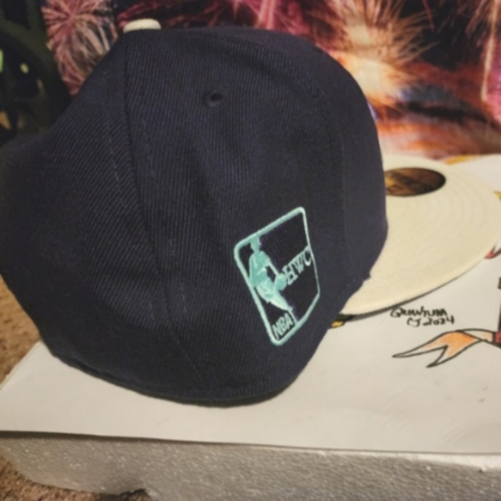 🔥🏀 Miami Heat Logo New Era, 59Fifty, 7 3/8", Royal purple with blue 🏀🔥 - Picture 2 of 5